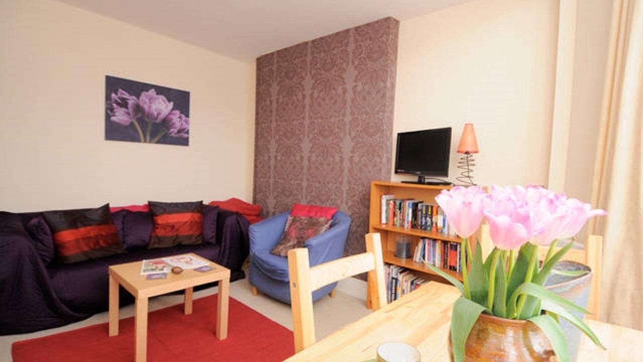 Photo of Livingroom in Frognal and Fitzjohns