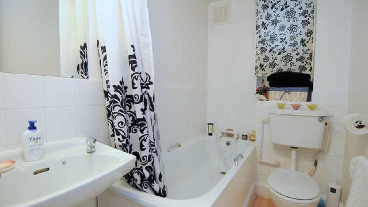 Photo of Bathroom in Frognal and Fitzjohns
