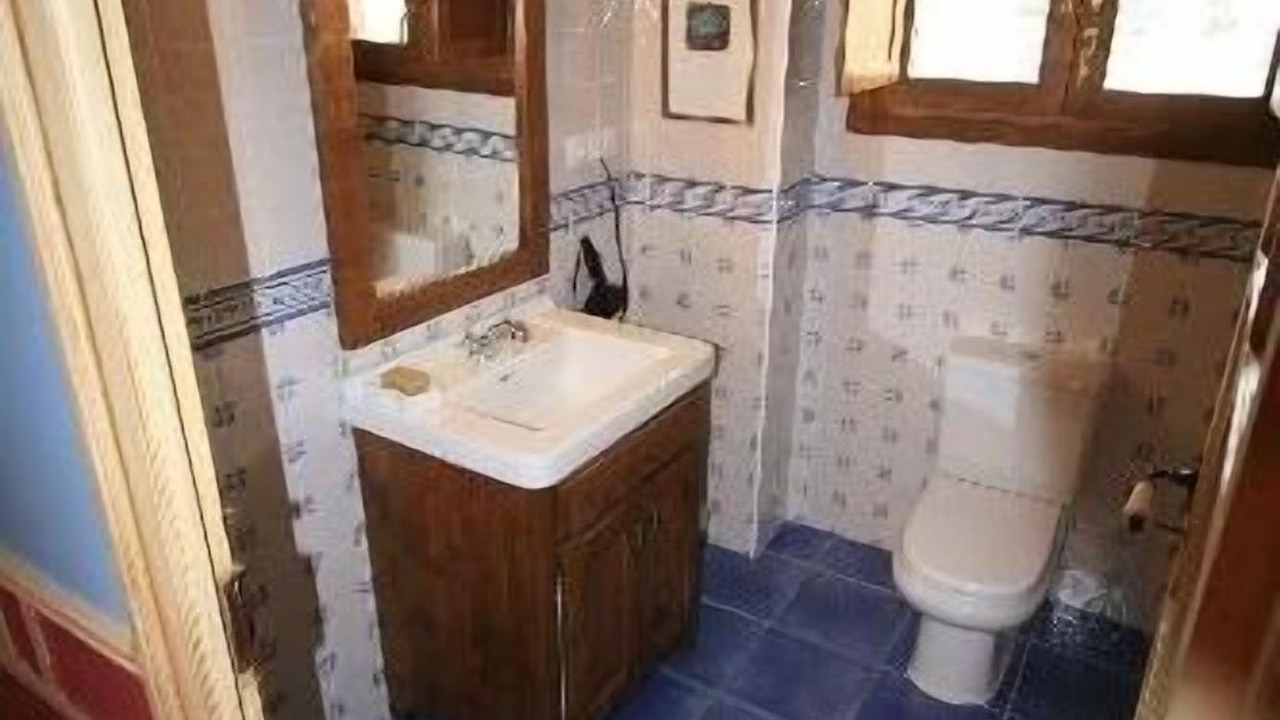 Photo of Bathroom in Lerin