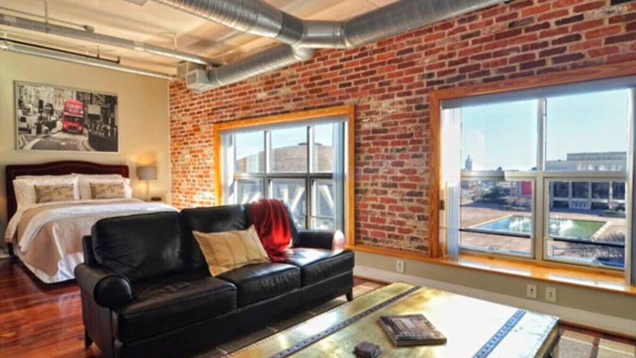 Photo of Livingroom in Downtown