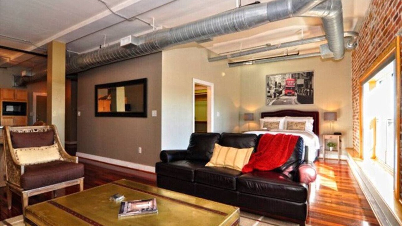 Photo of Livingroom in Downtown