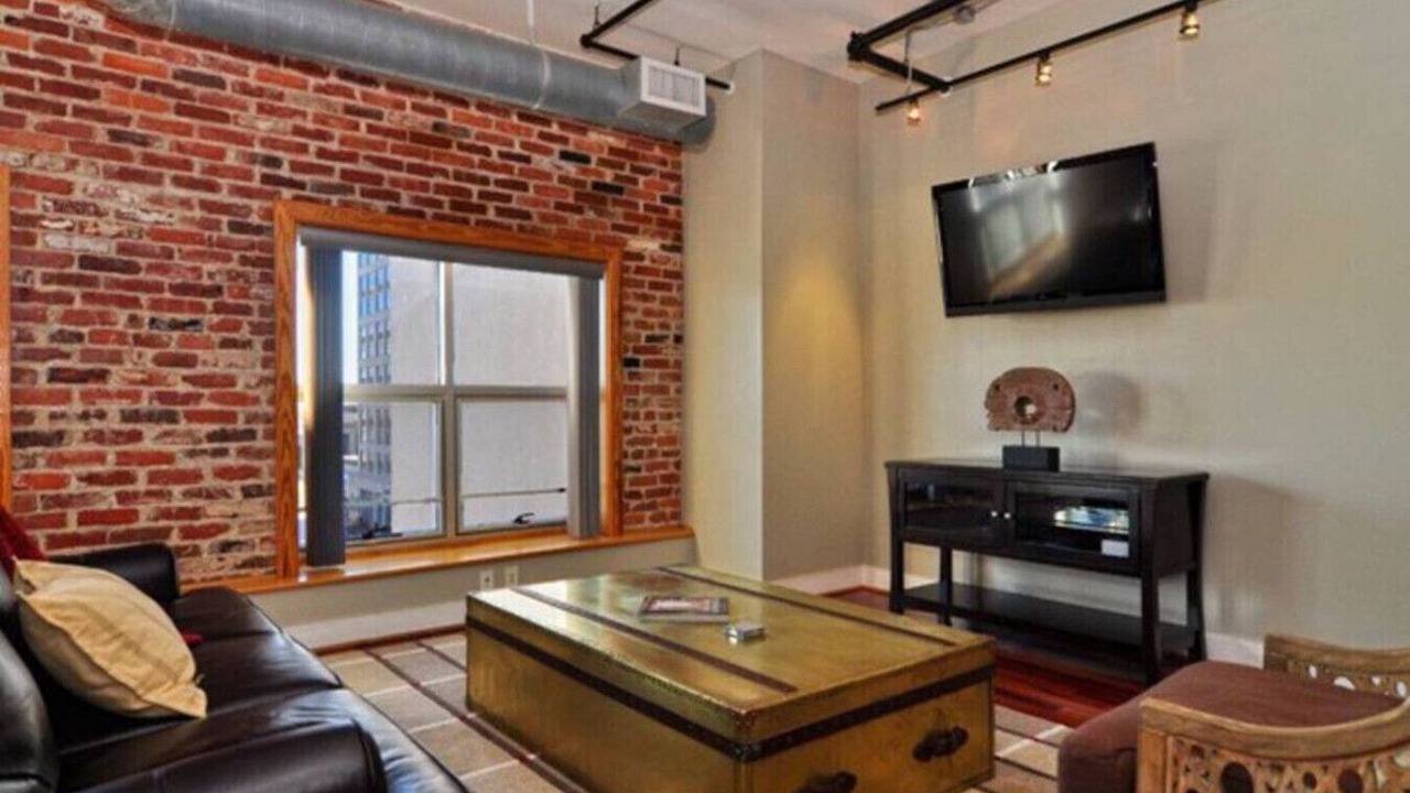 Photo of Livingroom in Downtown