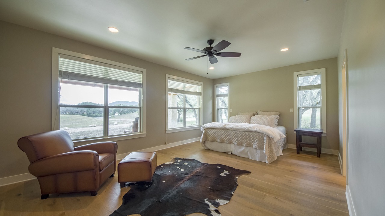 Photo of Bedroom in Pipe Creek