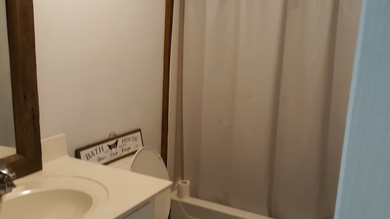 Photo of Bathroom in Sampson County