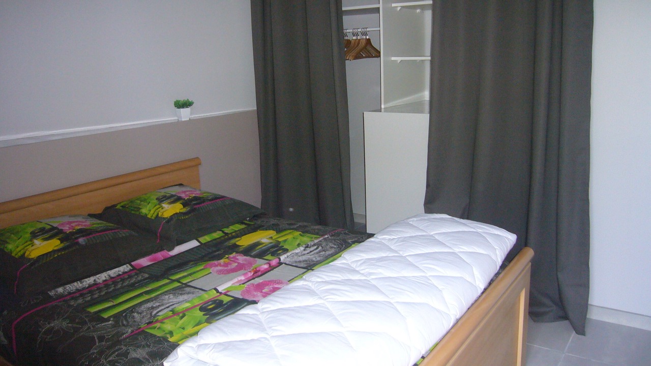 Photo of Bedroom in Saint-Pargoire