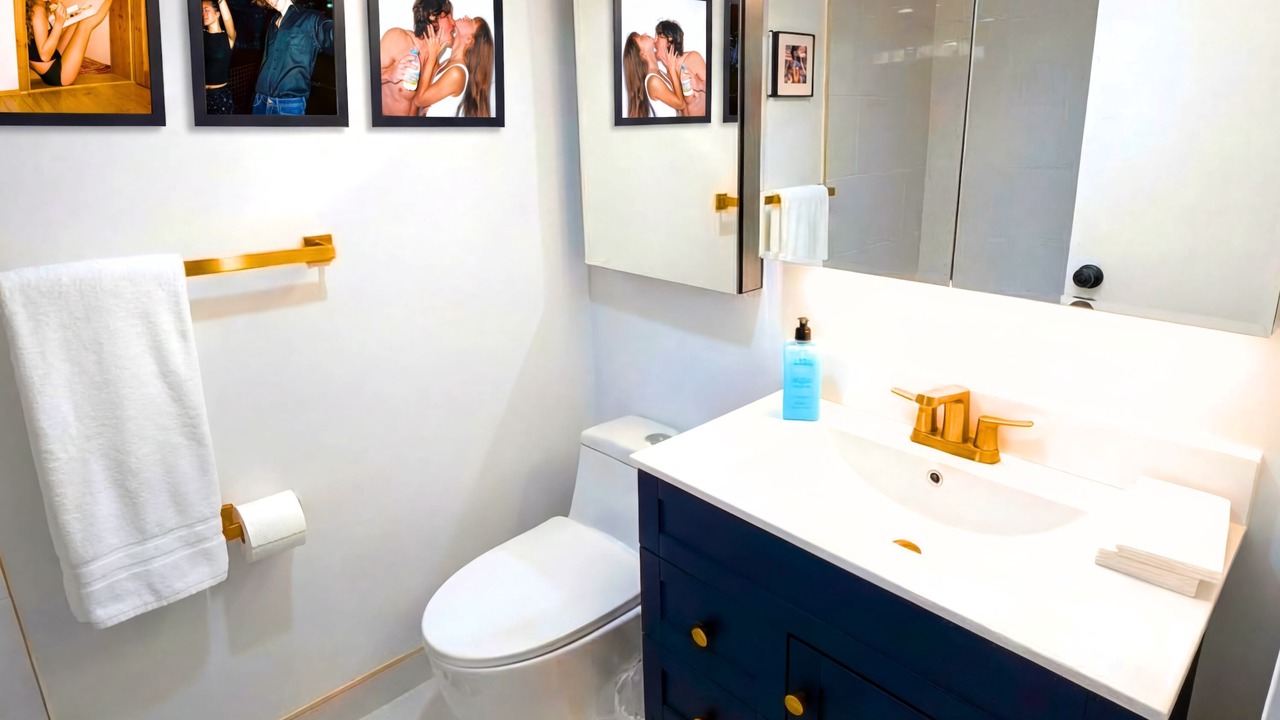 Photo of Bathroom in George Washington University