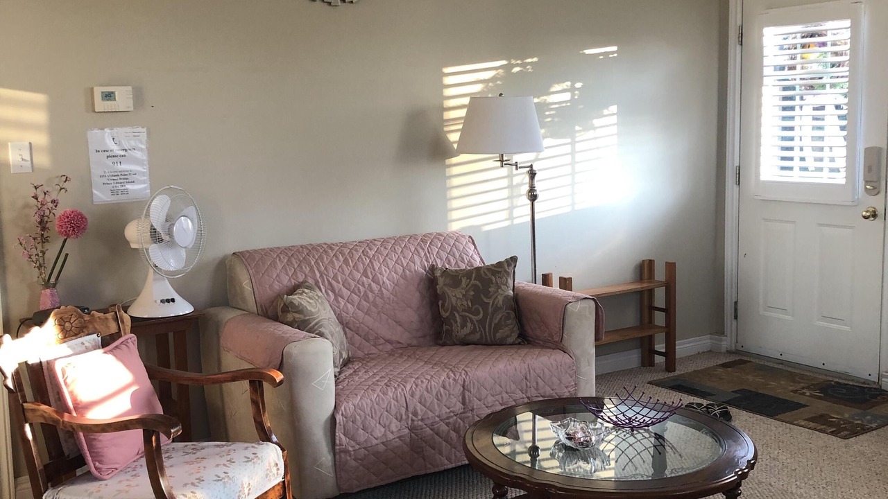 Photo of Livingroom in Vernon Bridge