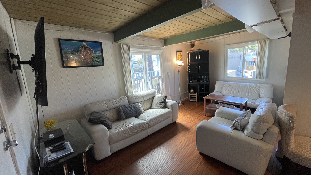 Photo of Livingroom in Pacific Beach
