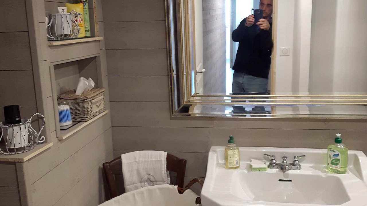 Photo of Bathroom in Rieupeyroux