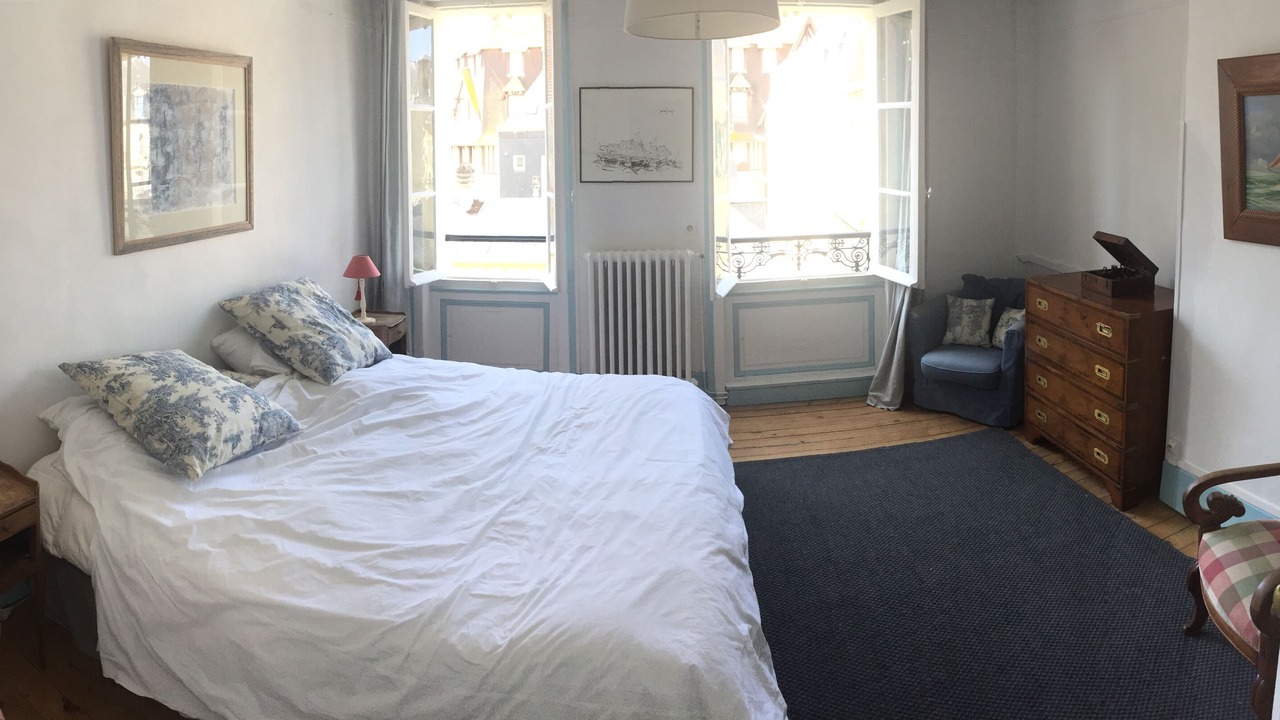 Photo of Bedroom in Trouville-sur-Mer