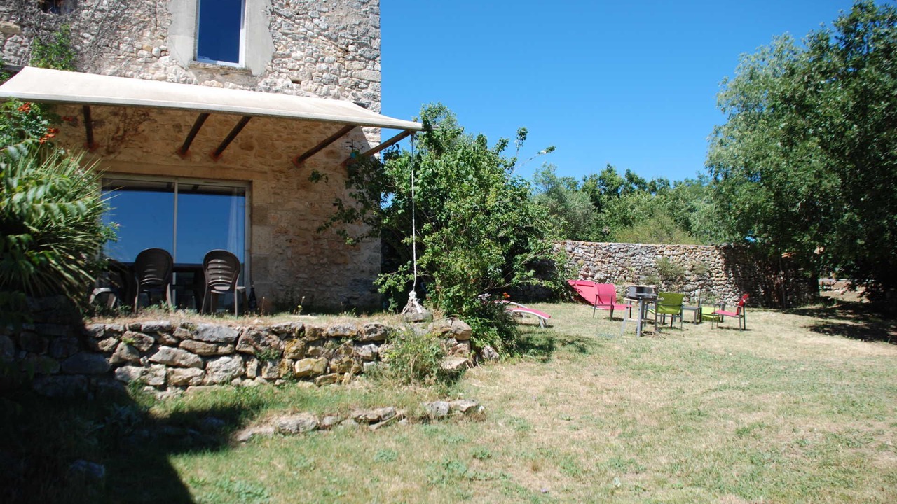 Photo of Patio Balcony in Salavas