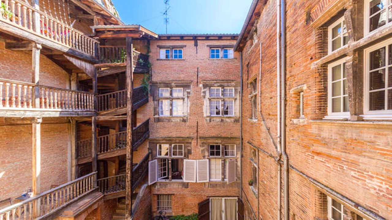 Photo of Outdoor in Capitole