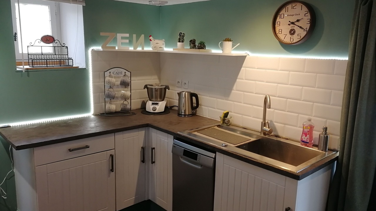 Photo of Kitchen in Saint-Denis-la-Chevasse