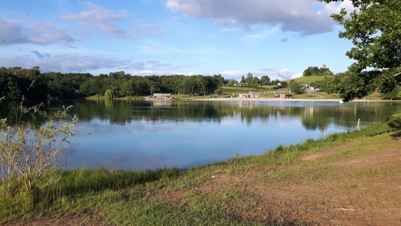 Photo of Outdoor in Saint-Vivien