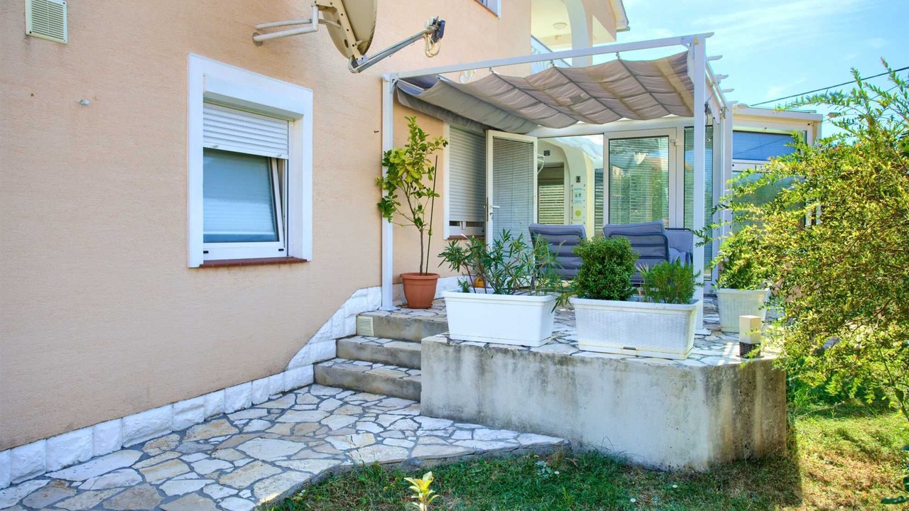 Photo of Outdoor in Linardici