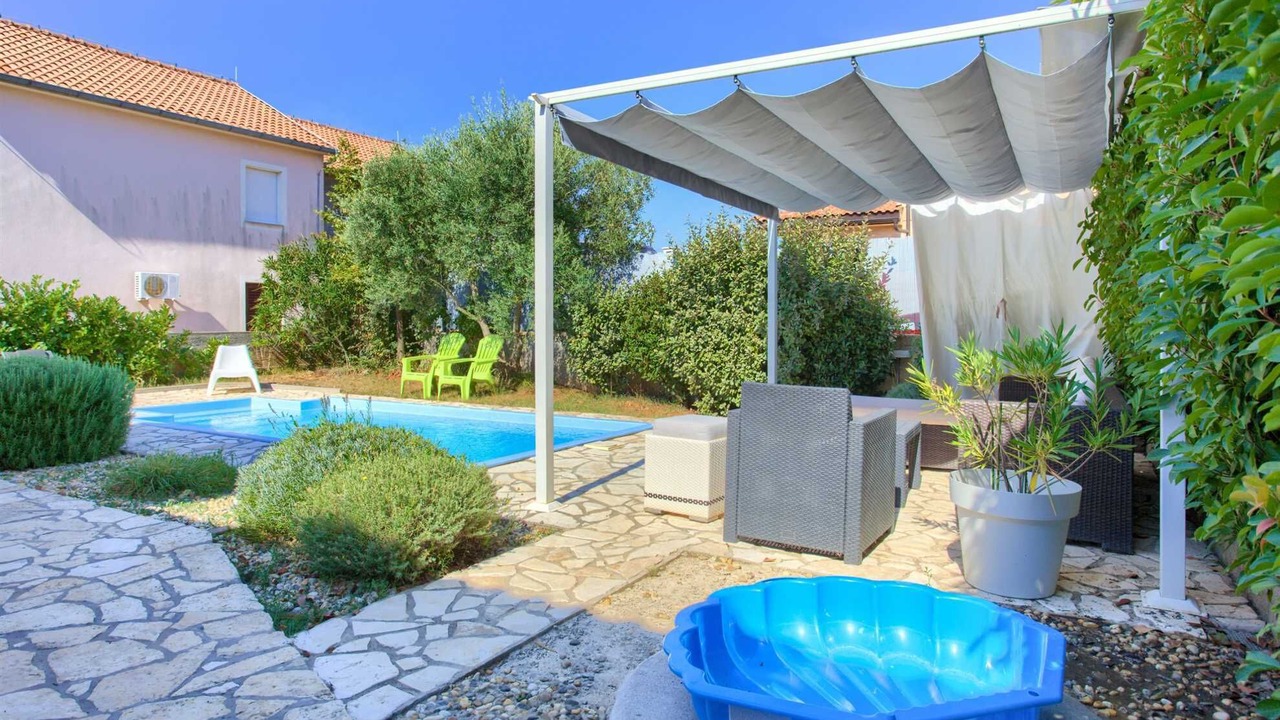 Photo of Outdoor in Linardici