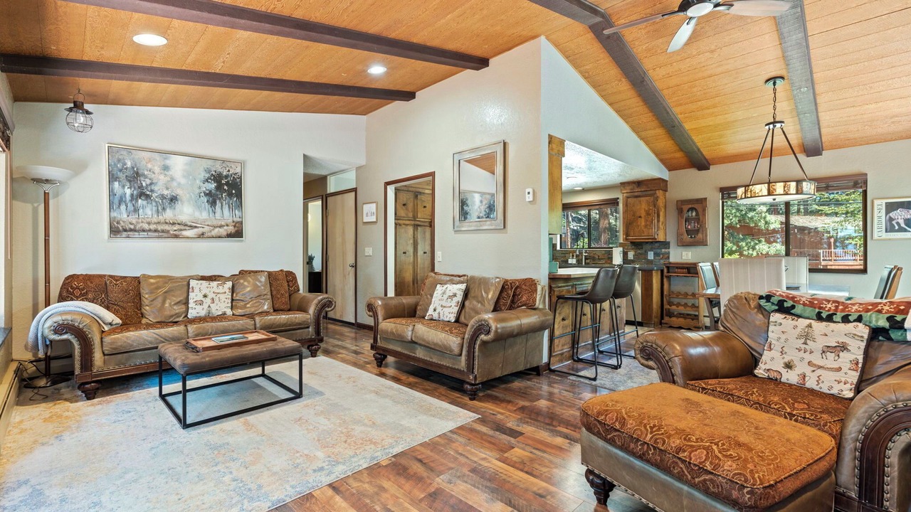 Photo of Livingroom in Zephyr Cove