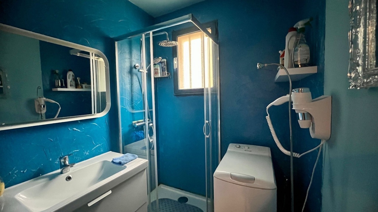 Photo of Bathroom in Saint-Paulet-de-Caisson