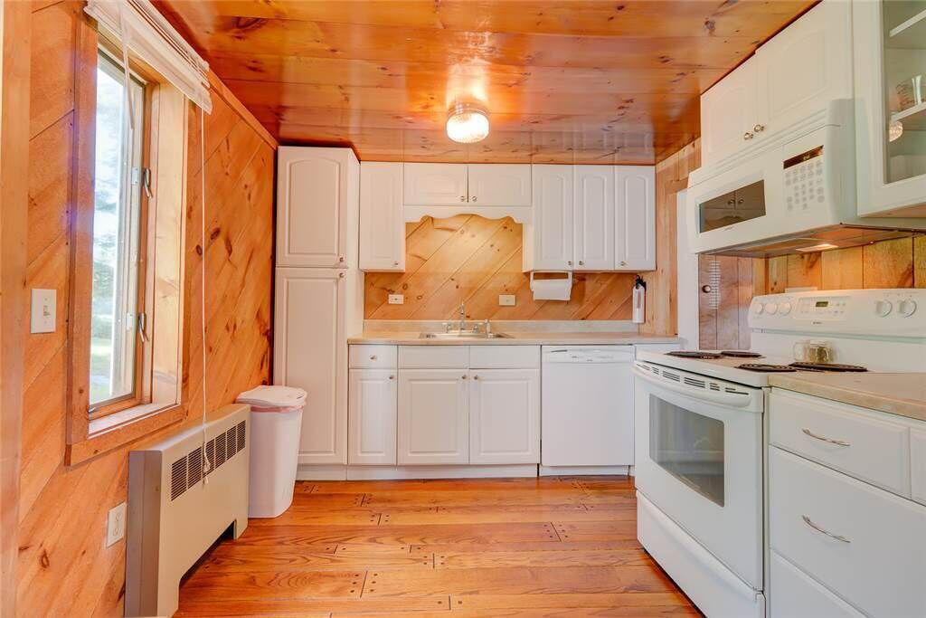 Photo of Kitchen in South Londonderry