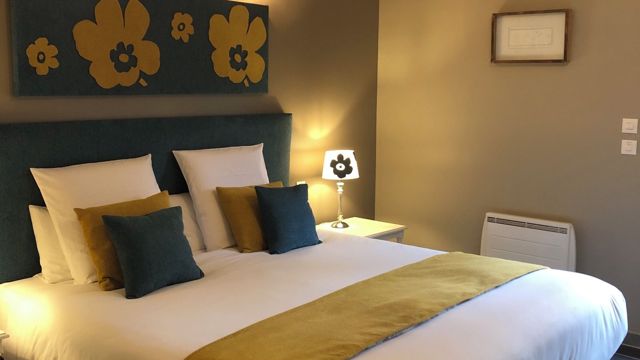 Photo of Bedroom in Saint-Martin-aux-Buneaux
