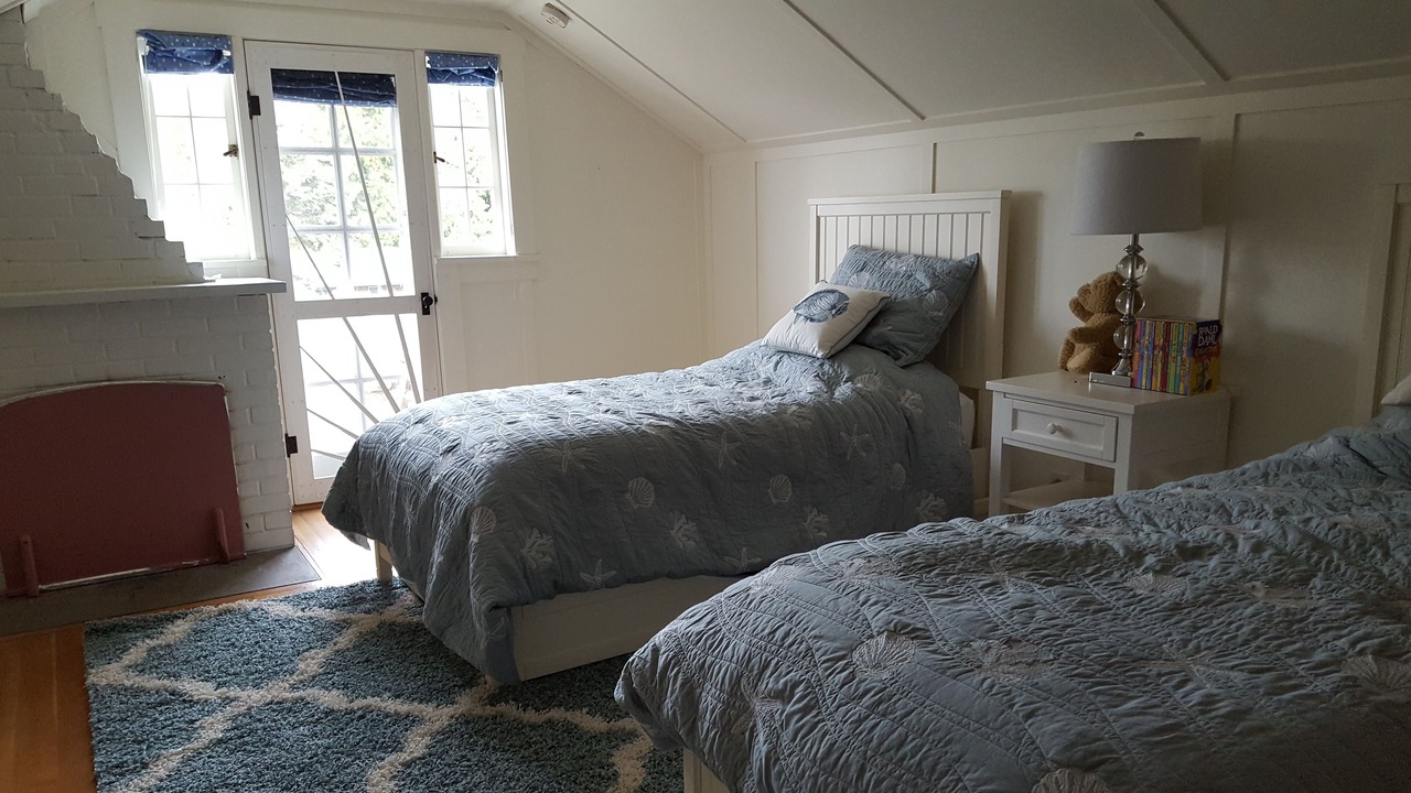 Photo of Others in Eastsound