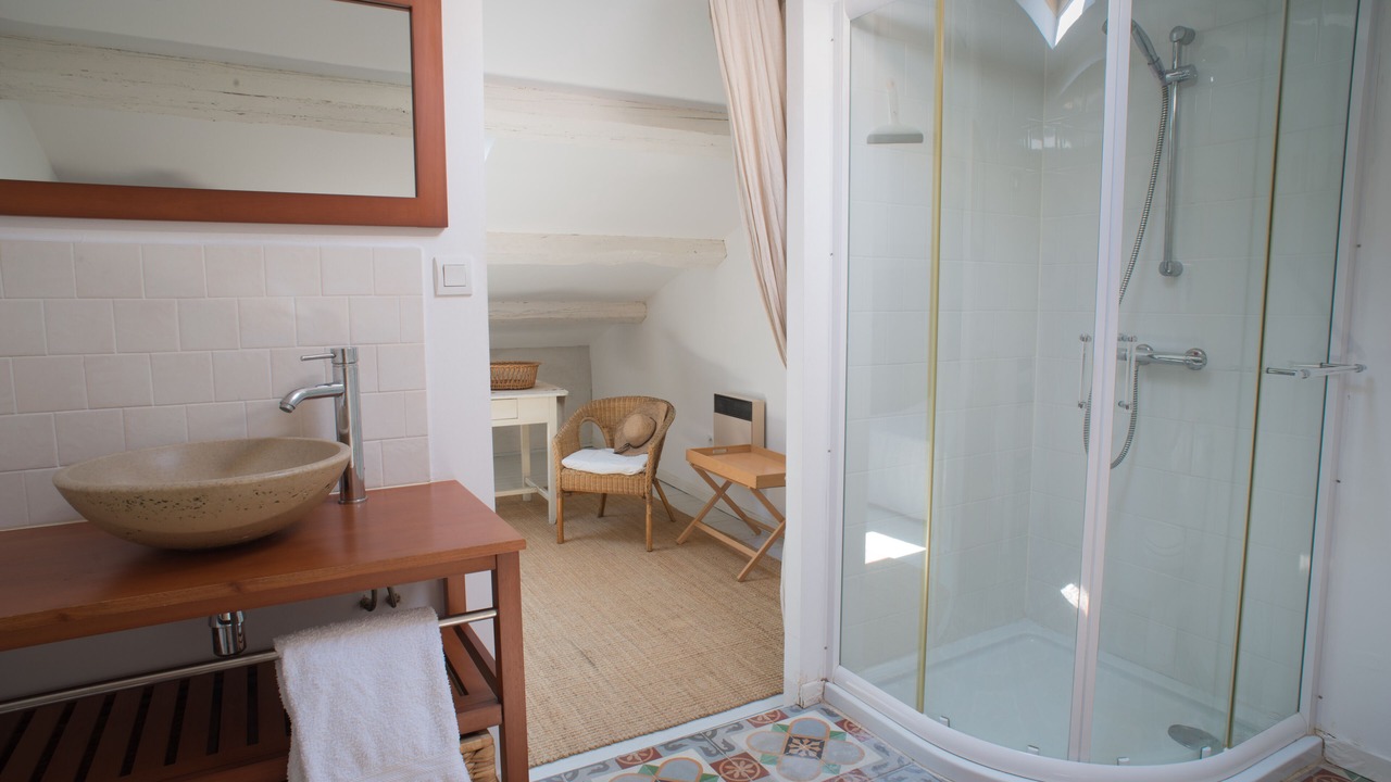 Photo of Bathroom in Roquebrun