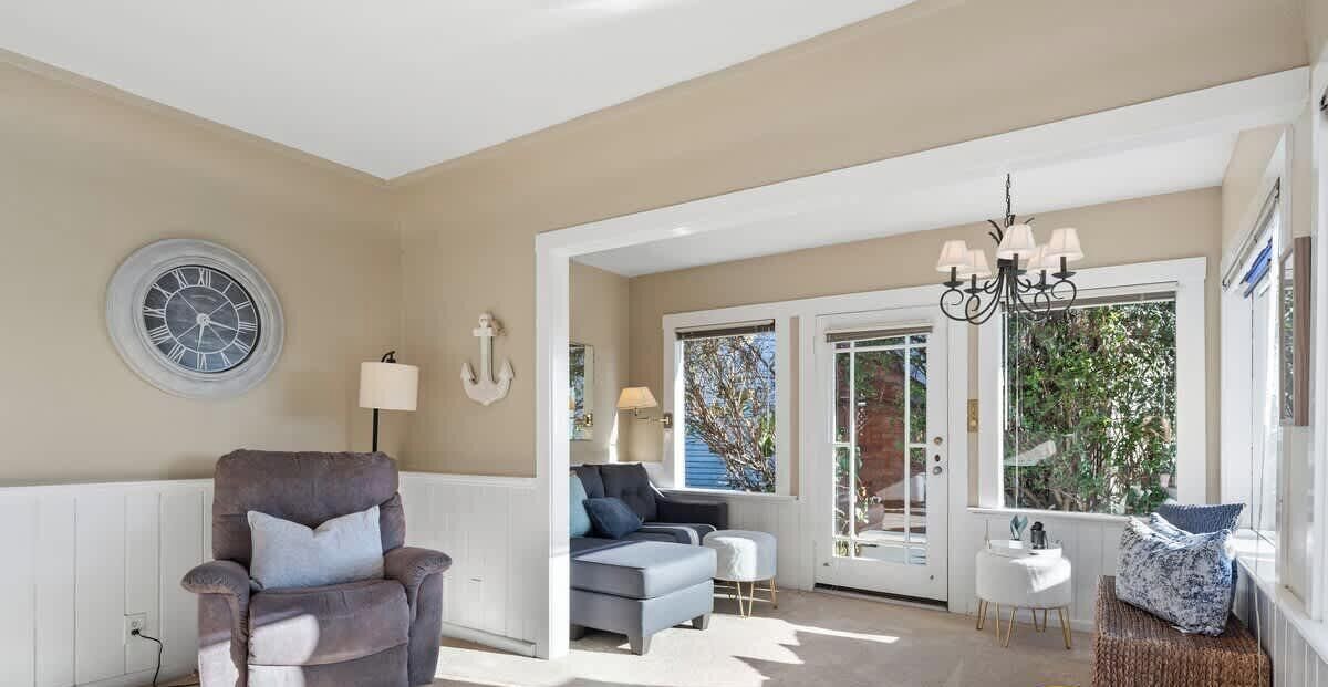 Photo of Livingroom in Eastside Santa Cruz