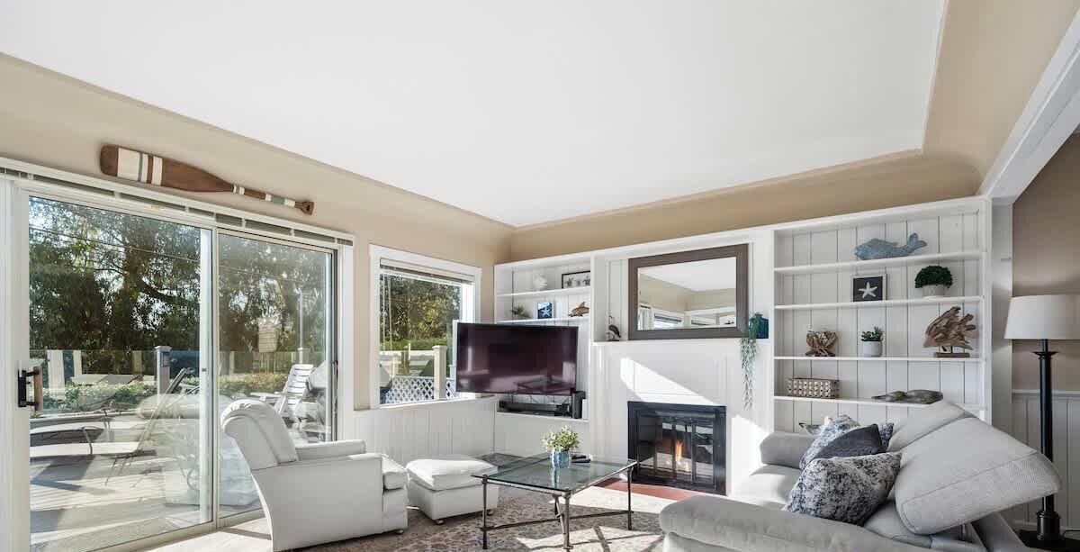 Photo of Livingroom in Eastside Santa Cruz
