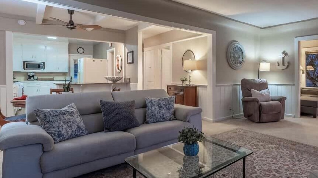 Photo of Livingroom in Eastside Santa Cruz