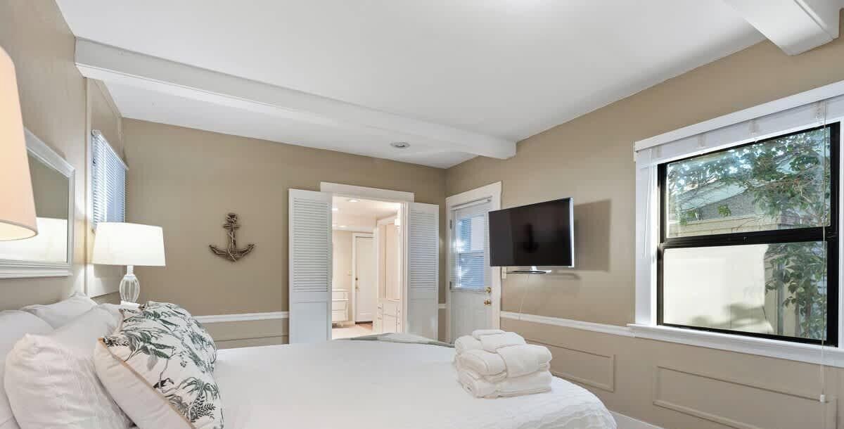 Photo of Bedroom in Eastside Santa Cruz