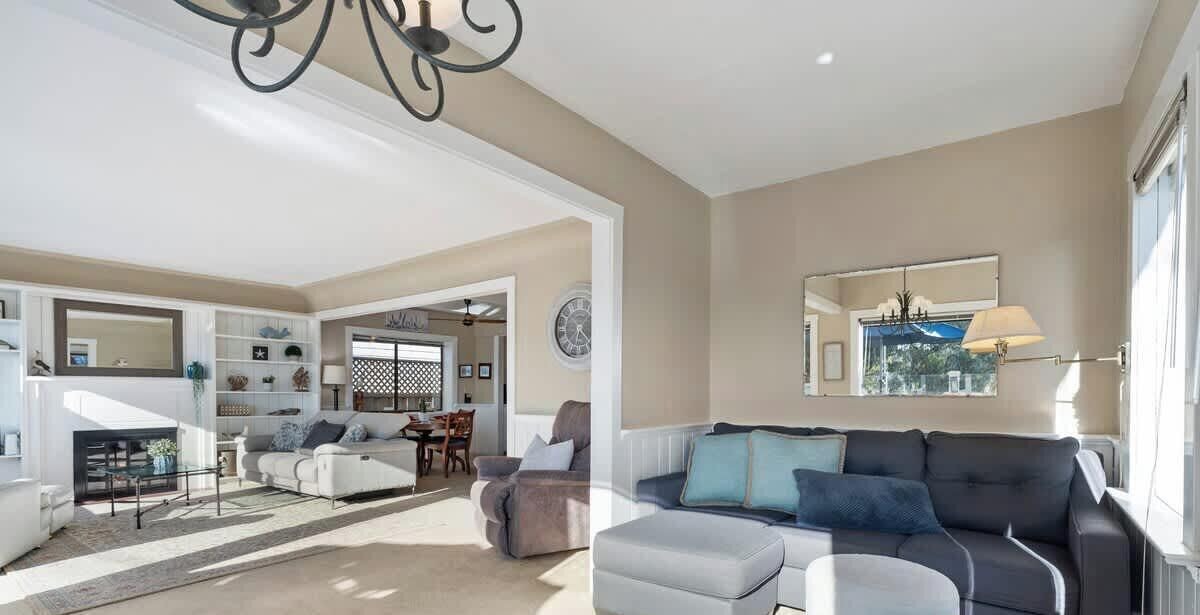 Photo of Livingroom in Eastside Santa Cruz