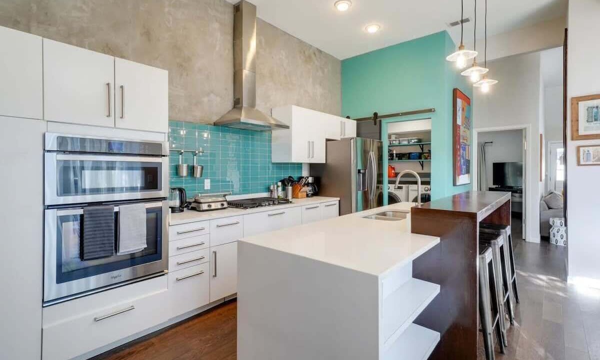Photo of Kitchen in Far North Dallas