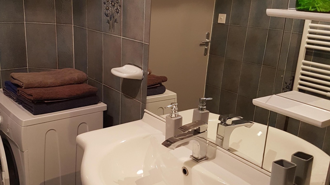 Photo of Bathroom in Coursan