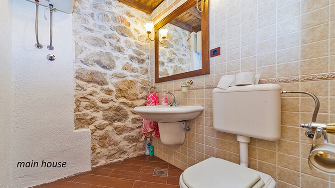 Photo of Bathroom in Oslje