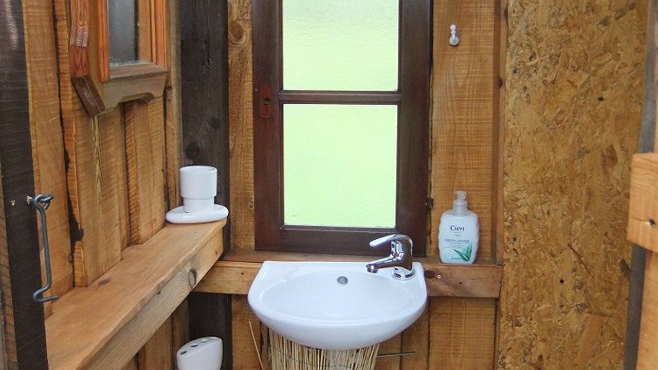 Photo of Bathroom in Cubieres-sur-Cinoble