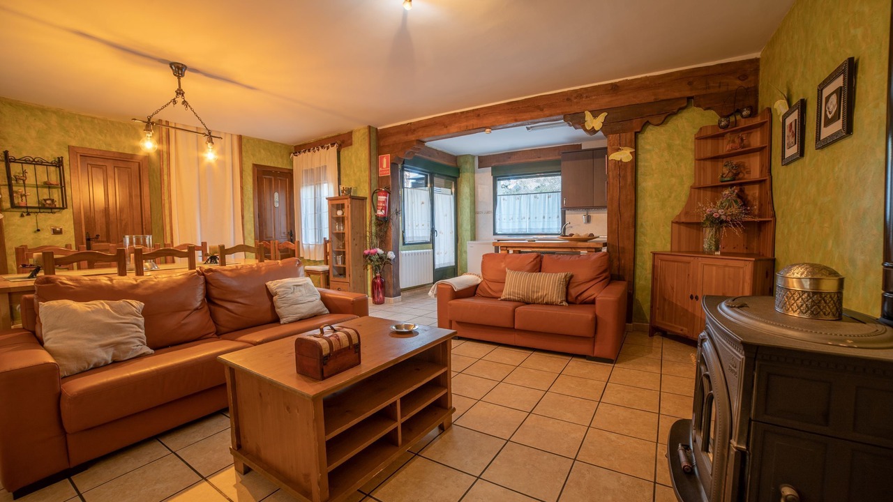 Photo of Livingroom in Navaluenga