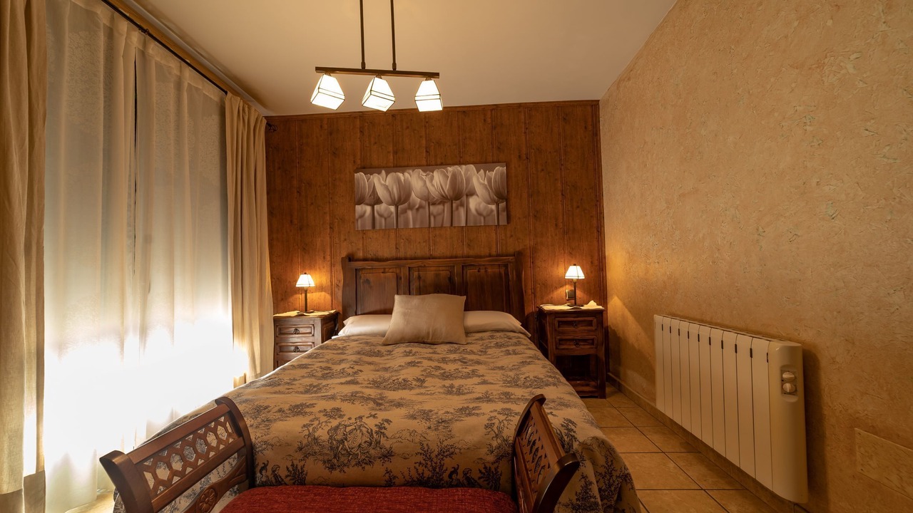 Photo of Bedroom in Navaluenga