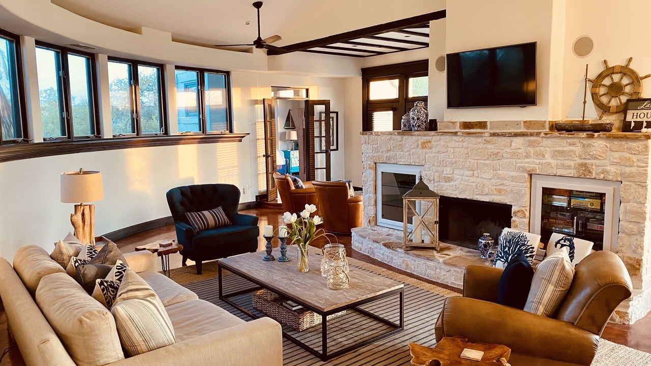 Photo of Livingroom in Highland Lake Estates