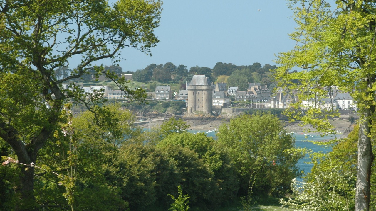 Photo of Outdoor in Saint-Coulomb