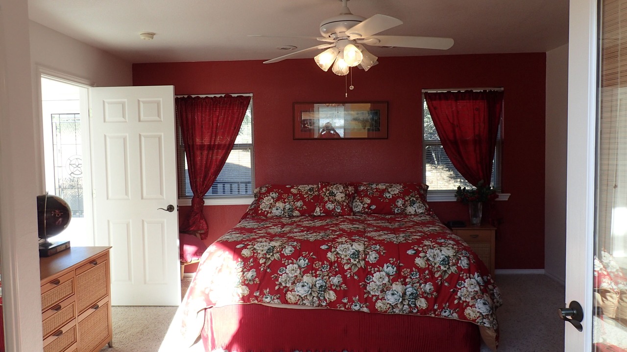 Photo of Bedroom in Buchanan Dam