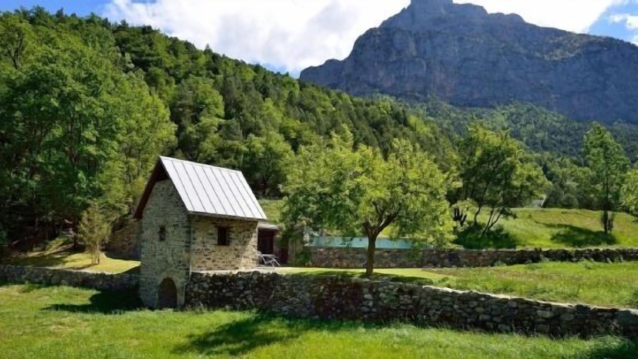 Photo of Outdoor in Badain