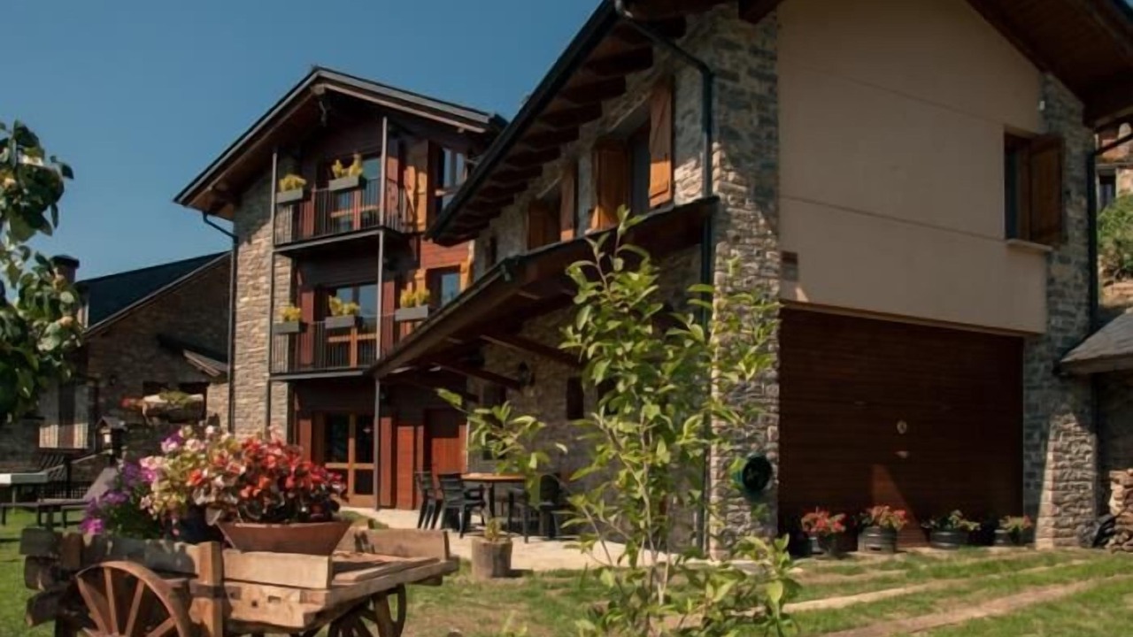 Photo of Outdoor in Sort