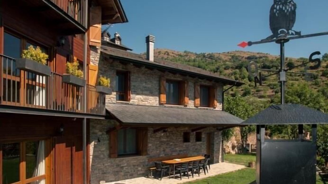 Photo of Outdoor in Sort
