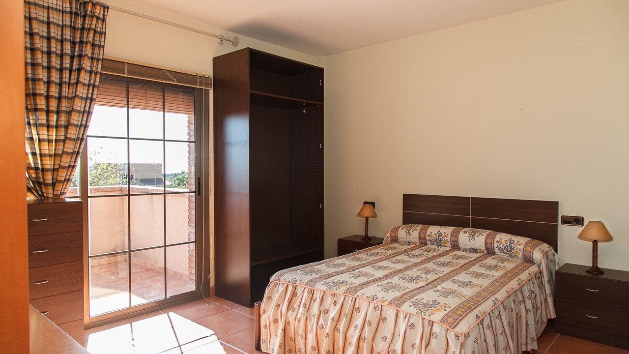 Photo of Bedroom in Botarell