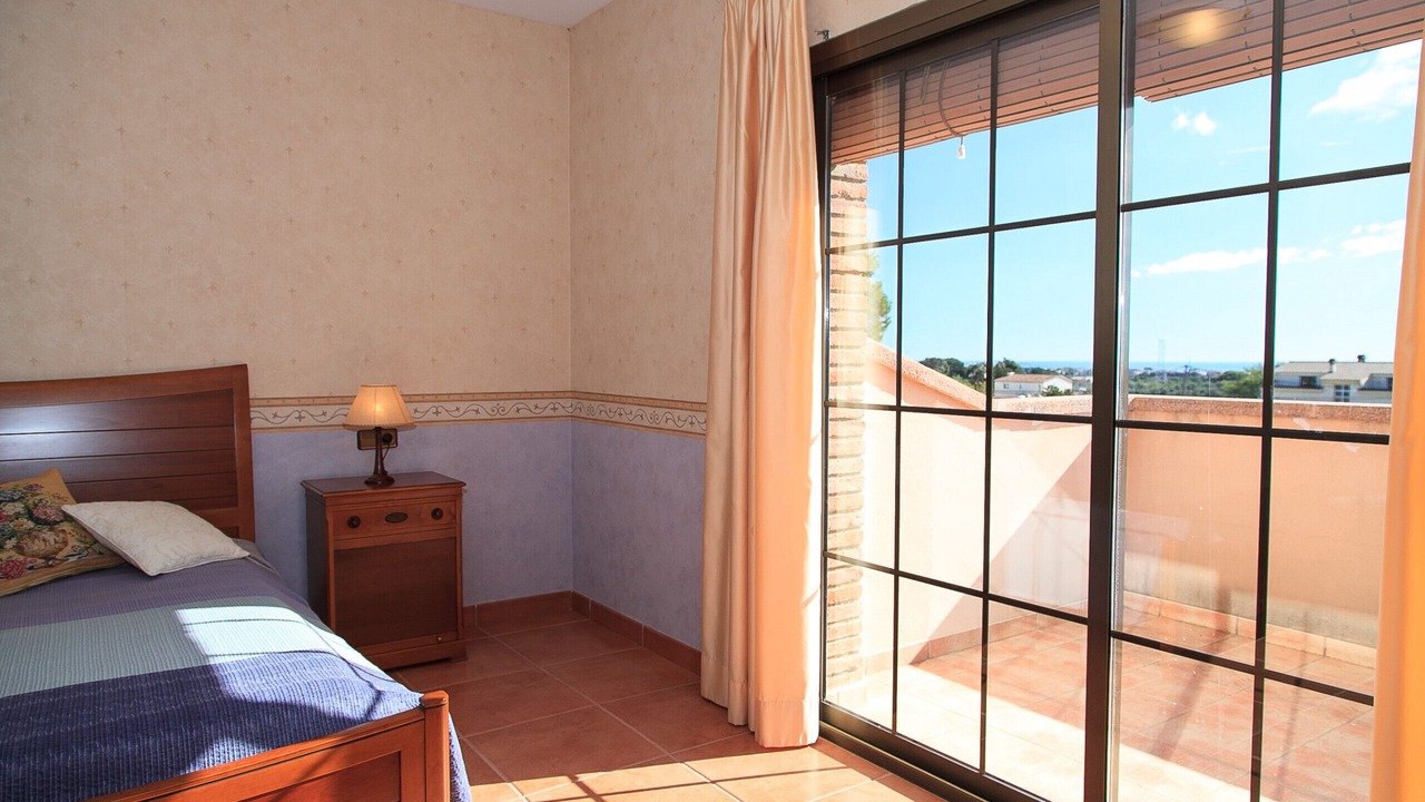 Photo of Bedroom in Botarell