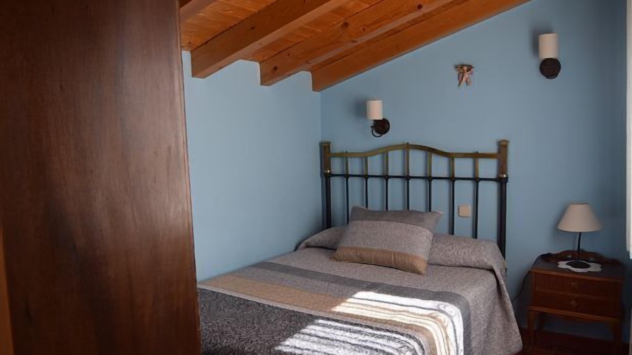 Photo of Bedroom in Baterna