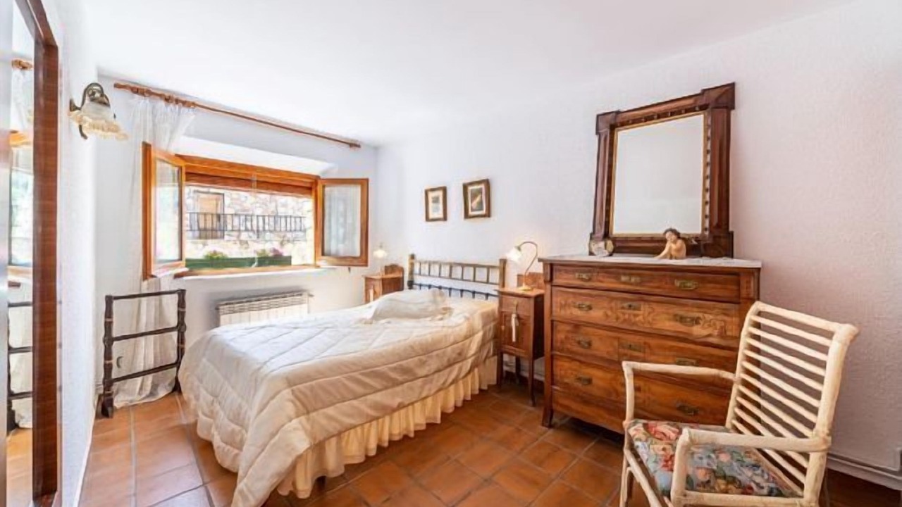 Photo of Bedroom in Catalonian Pyrenees