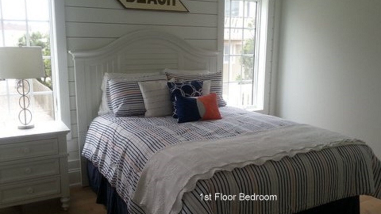 Photo of Bedroom in Stone Harbor