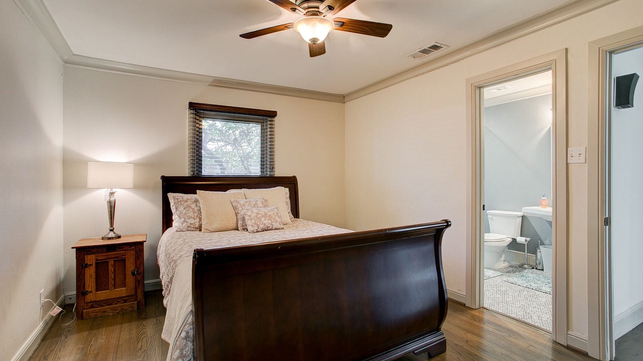 Photo of Bedroom in Lakewood