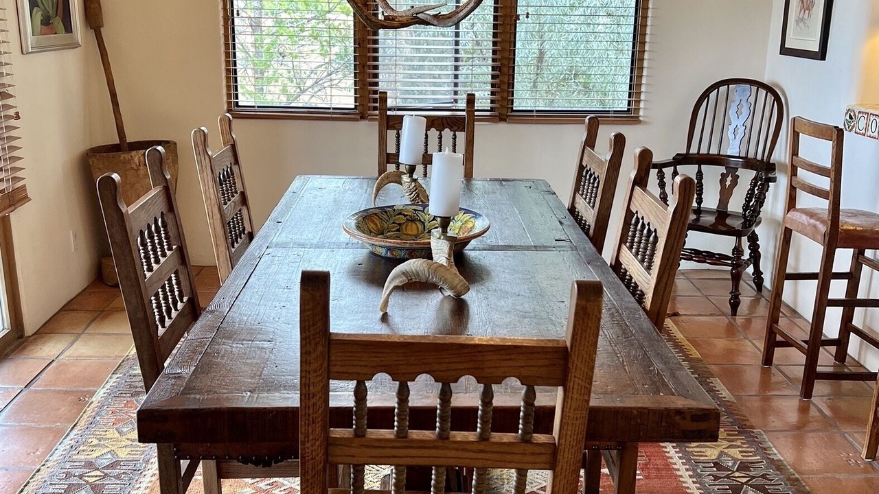Photo of Livingroom in Northeast Santa Fe